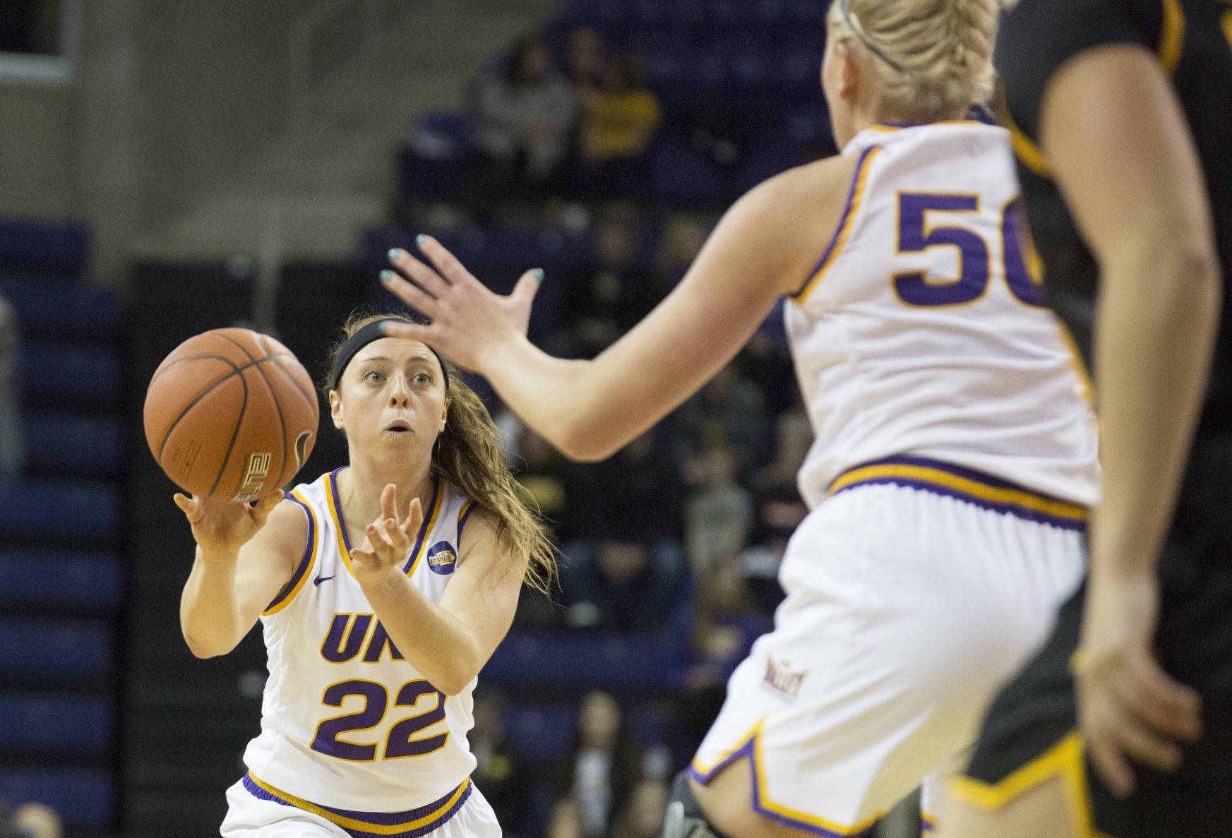 111719kw-uni-womens-basketball-05
